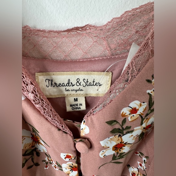 Threads & States Floral Dress - Picture 3 of 11